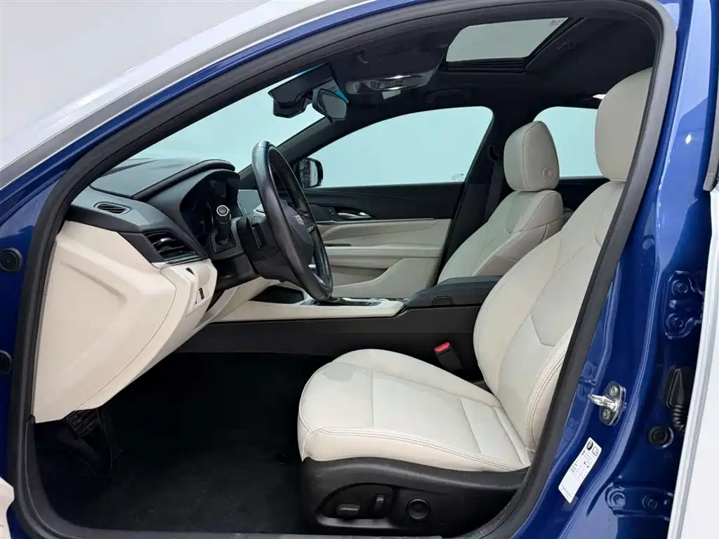Cadillac CT4 2020 — фото 15