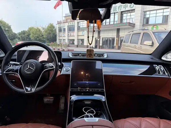 Mercedes-Benz Maybach S-Class 2024