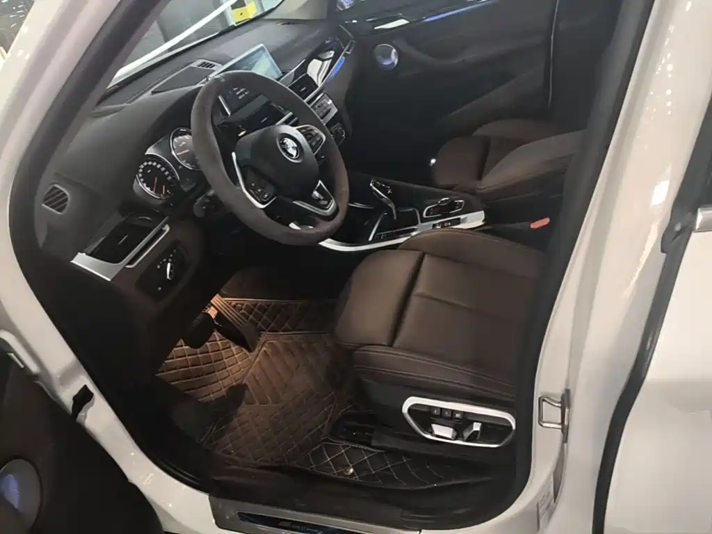 BMW X1 2020 — фото 15
