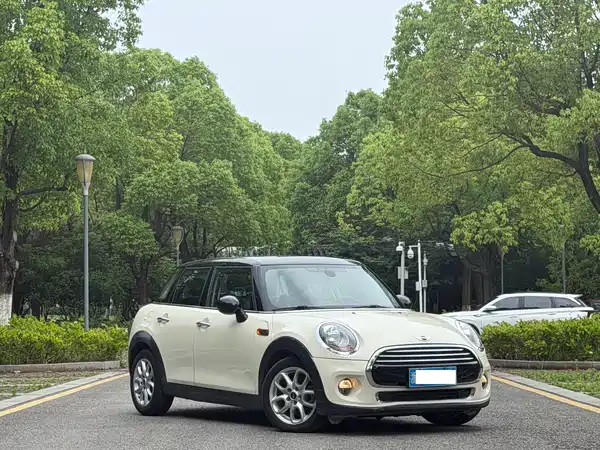 MINI 2016