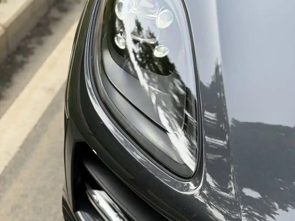 Porsche Macan 2020