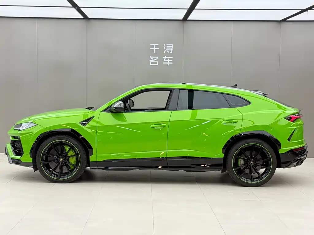 Lamborghini Urus 2022 — фото 3