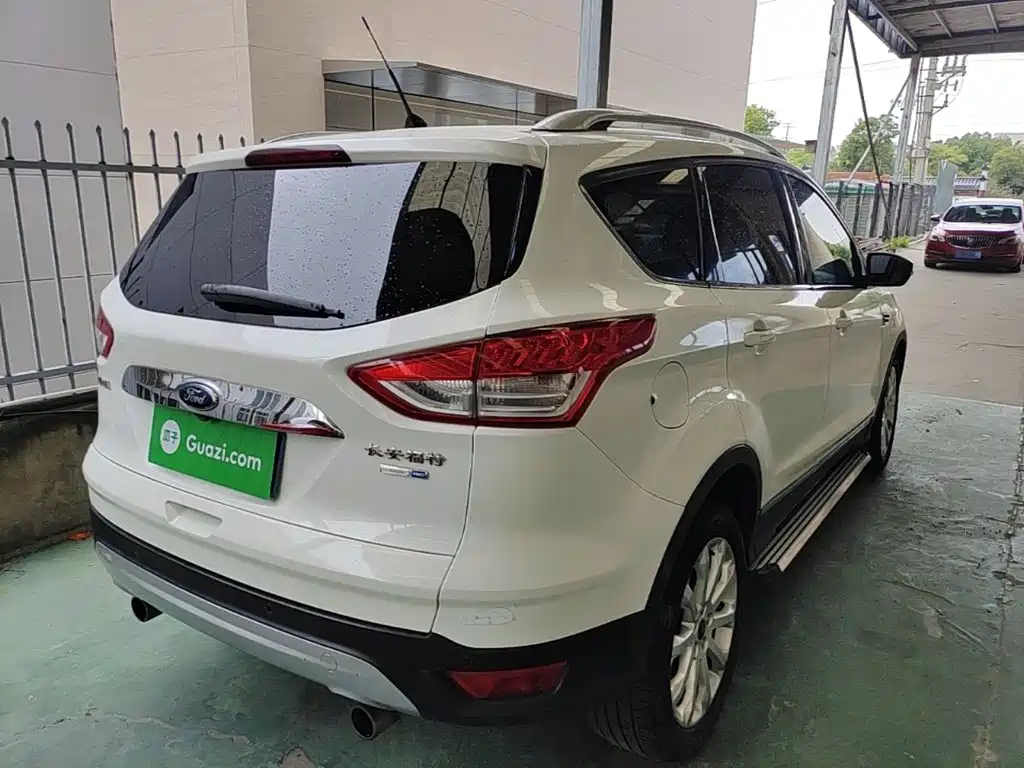 Ford Kuga 2014 — фото 5