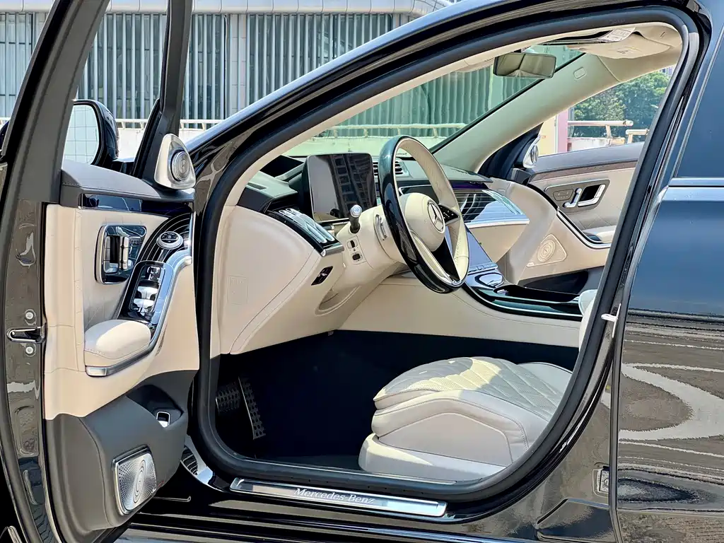 Mercedes-Benz S-Class 2025 — фото 5