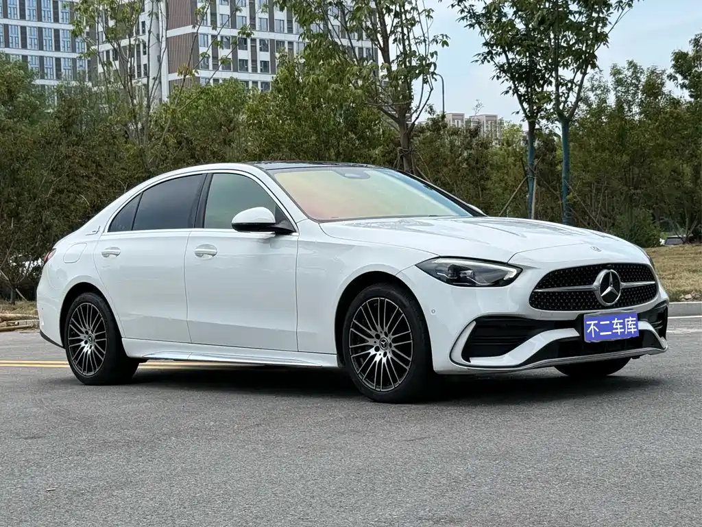 Mercedes-Benz C-Class 2022