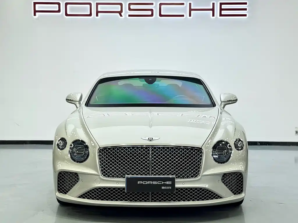 Bentley Continental 2020 — фото 30