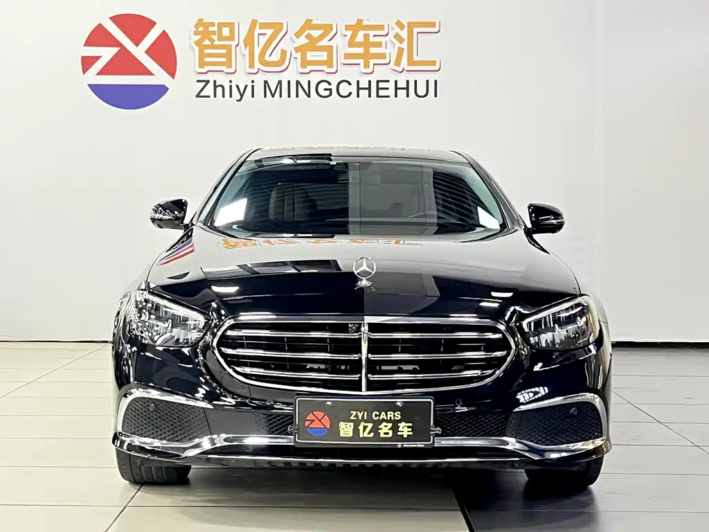 Mercedes-Benz E-Class 2022