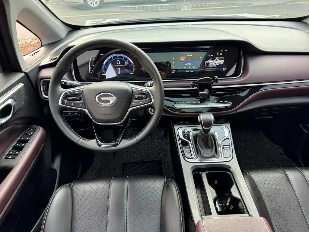 GAC Motor Trumpchi M6 2022 — фото 15