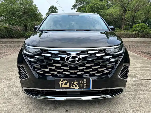 Hyundai Custin 2024