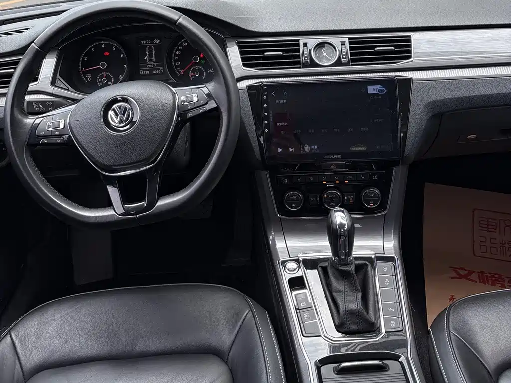 Volkswagen Passat 2019 — фото 10