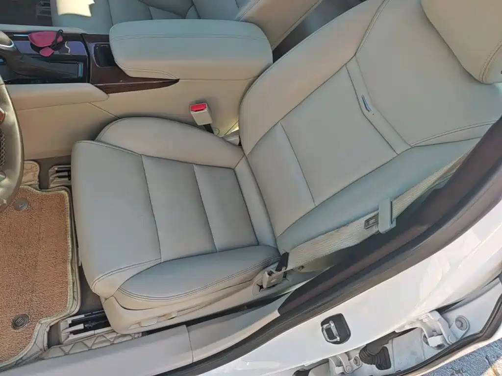 Cadillac XTS 2017 — фото 11