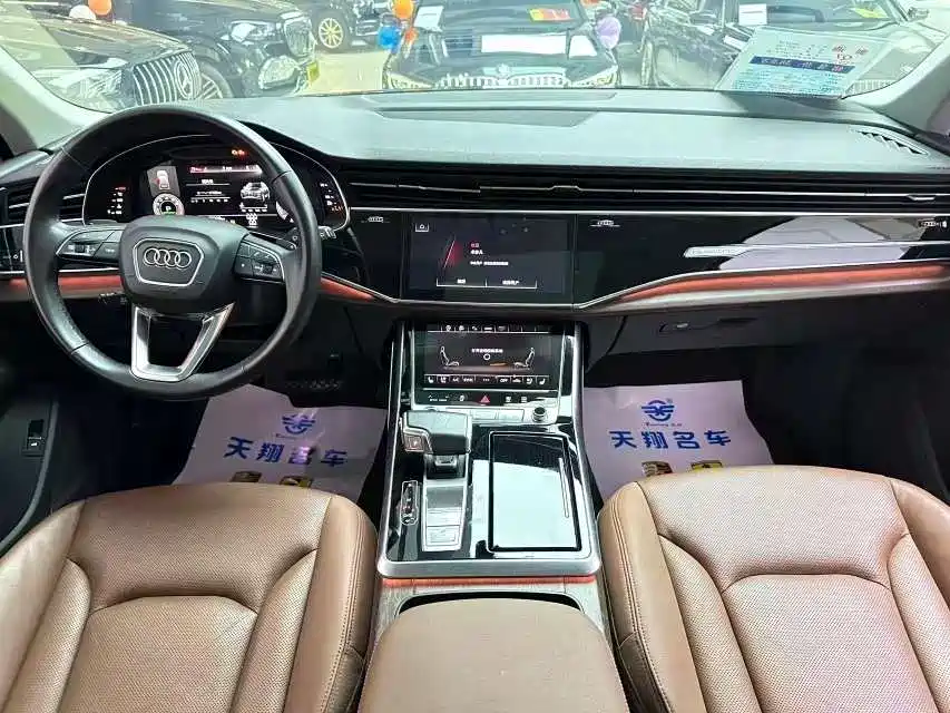 Audi Q7 2021 — фото 14