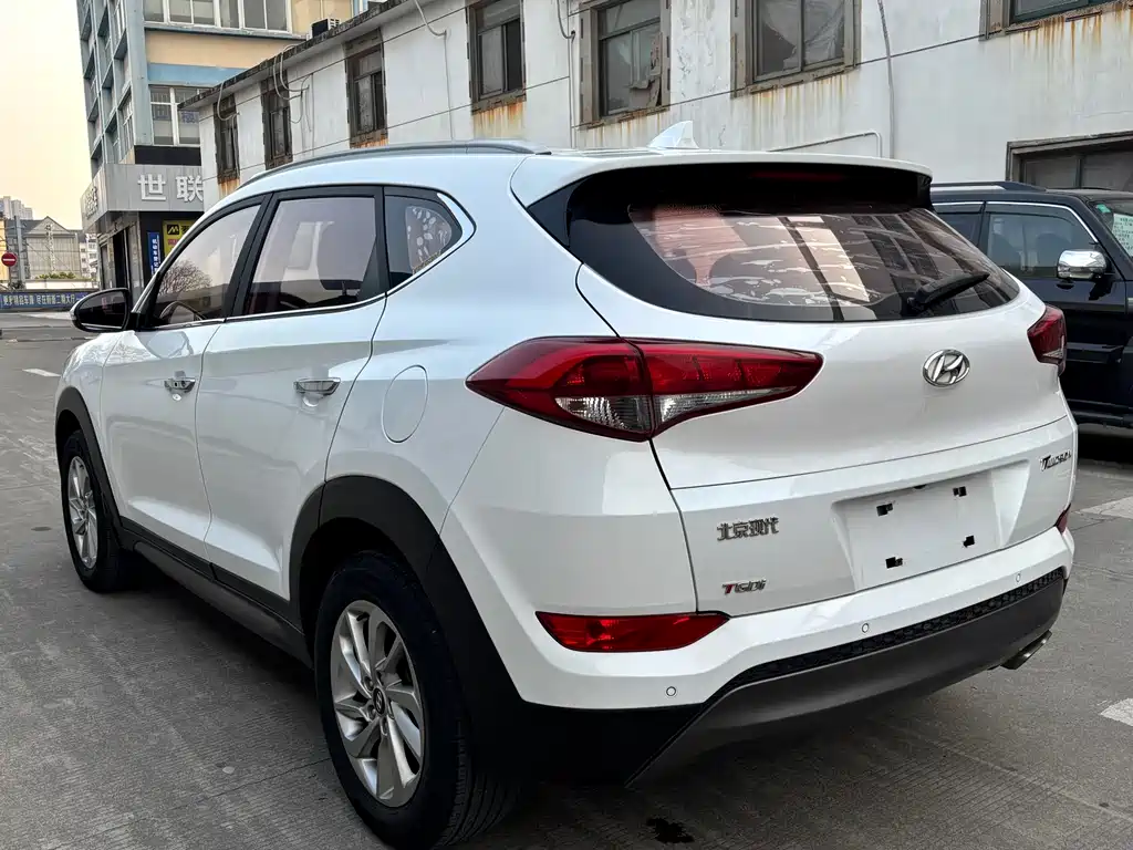 Hyundai Tucson 2016 — фото 6