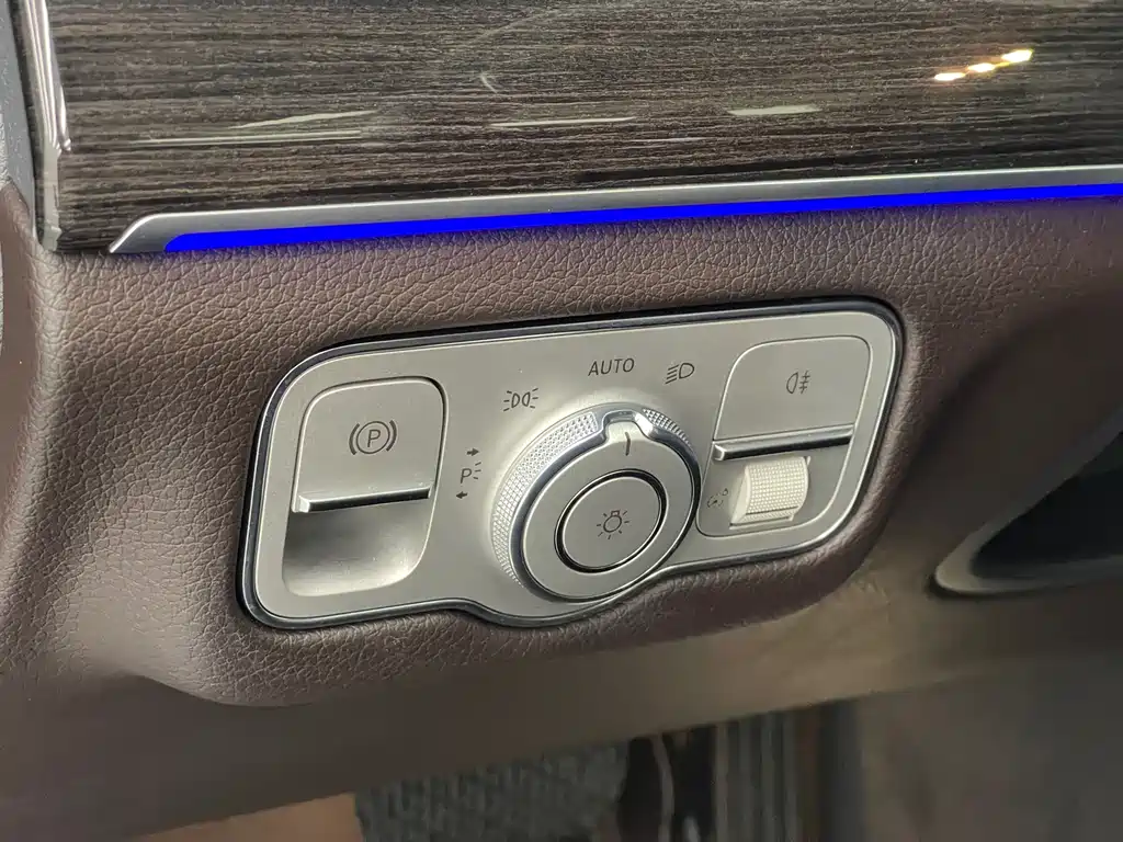Mercedes-Benz GLE 2020 — фото 29