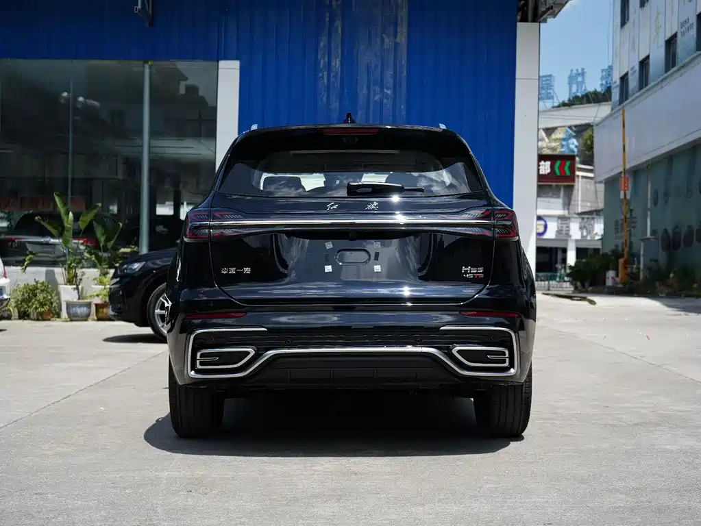 Hongqi HS5 2026