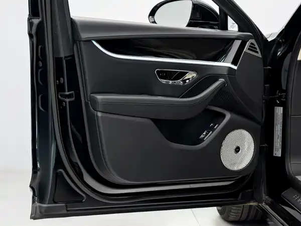 Bentley Flying Spur 2022