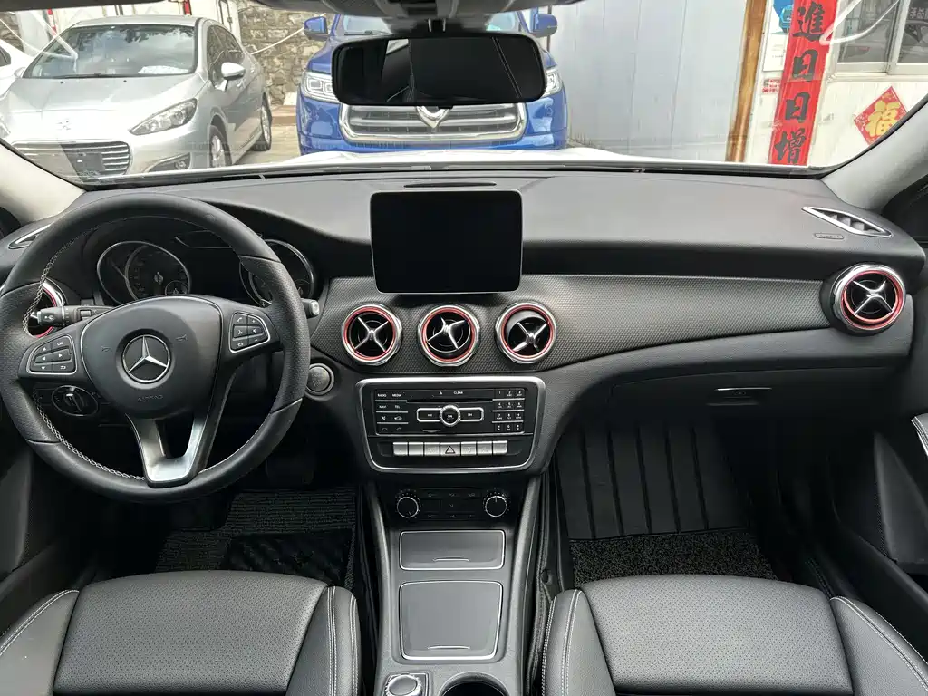 Mercedes-Benz GLA 2018