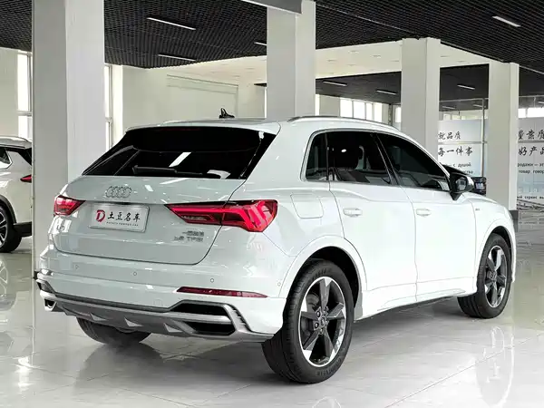 Audi Q3 2022