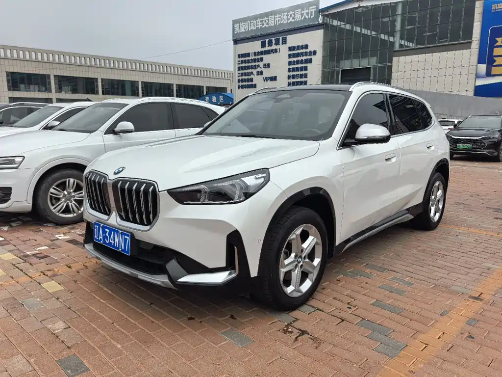 BMW X1 2023 — фото 1