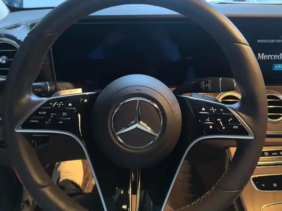Mercedes-Benz E-Class 2023 — фото 14