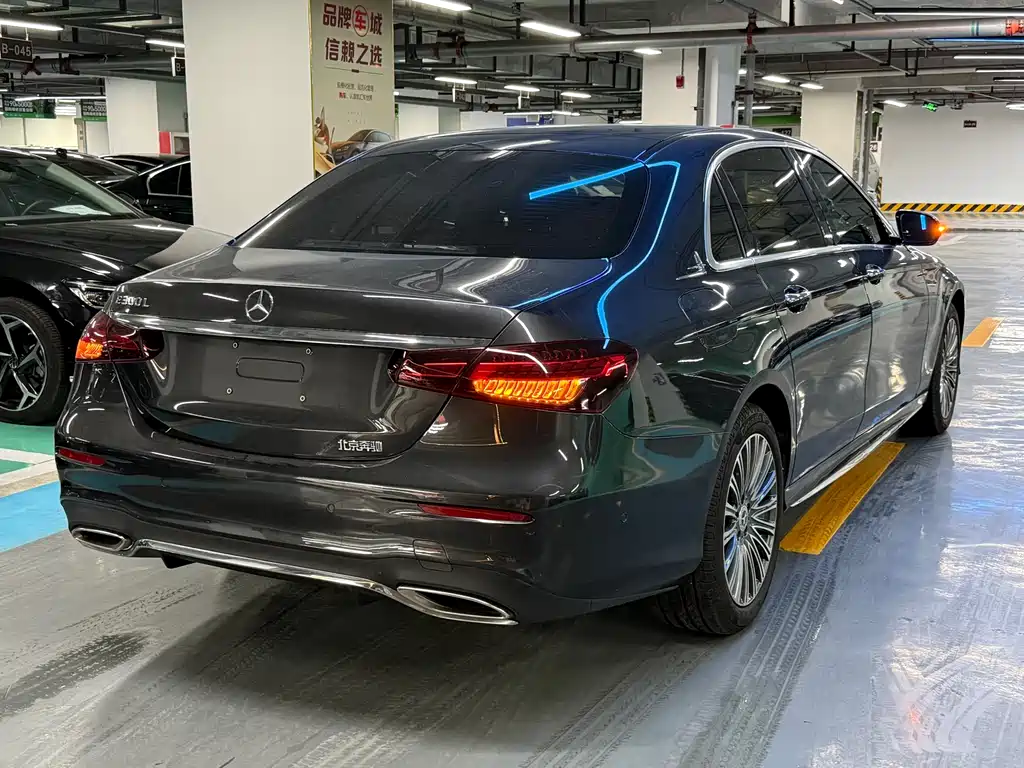 Mercedes-Benz E-Class 2021 — фото 19