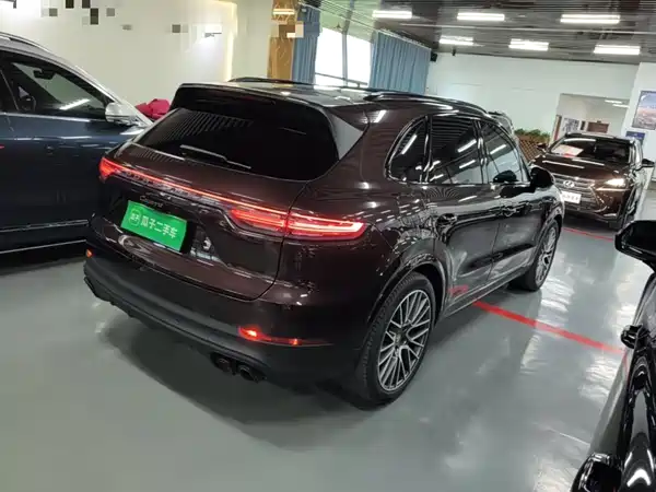 Porsche Cayenne 2023