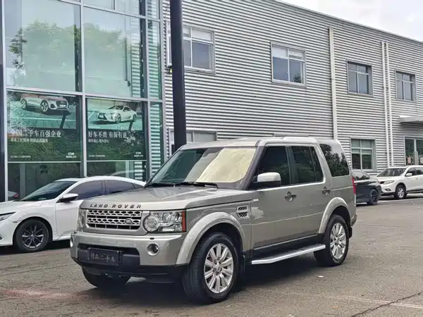 Land Rover Discovery 2012