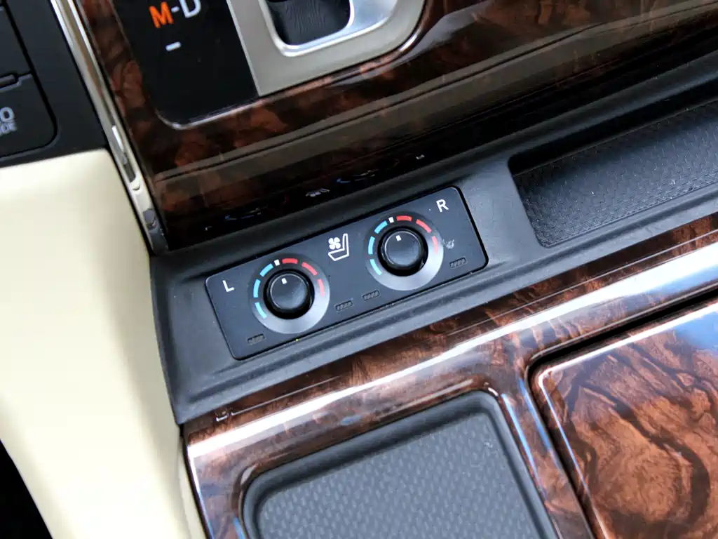 Toyota Alphard 2019 — фото 13