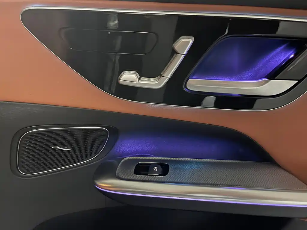 Mercedes-Benz GLC 2025 — фото 25
