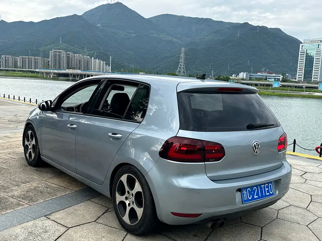 Volkswagen Golf 2010
