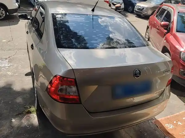 Skoda Rapid 2015