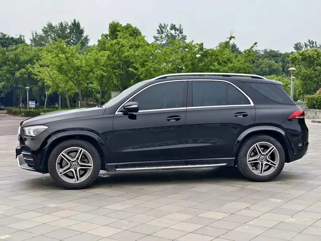Mercedes-Benz GLE 2021 — фото 4