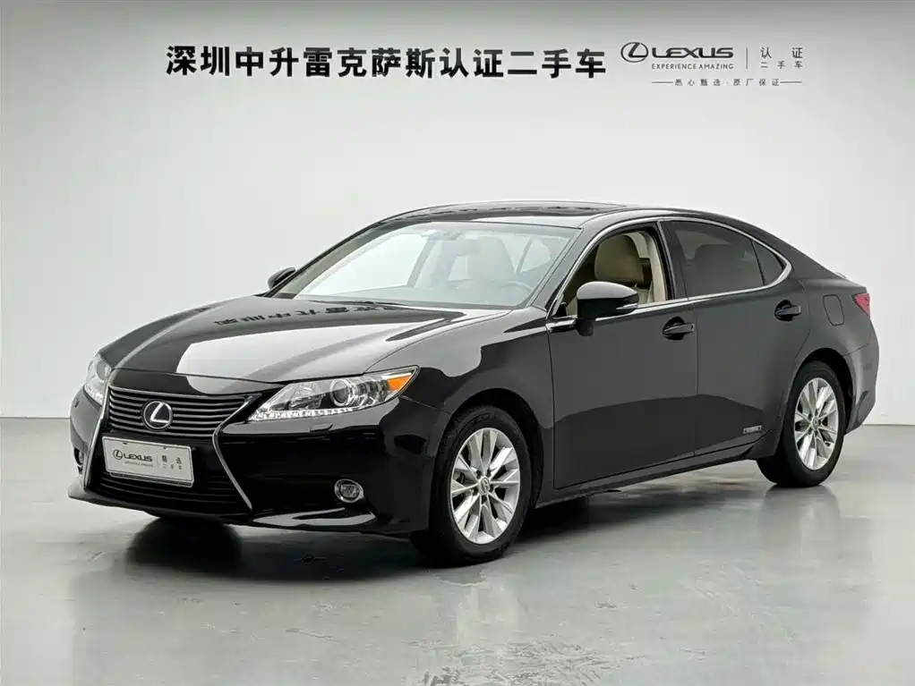 Lexus ES 2014 — фото 1