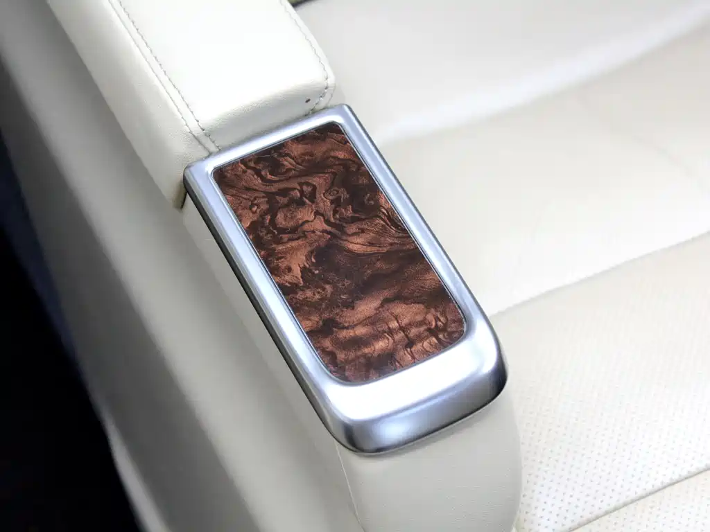 Toyota Alphard 2019 — фото 17