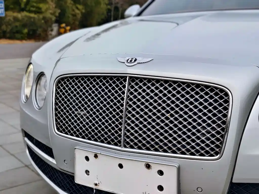Bentley Flying Spur 2016 — фото 4