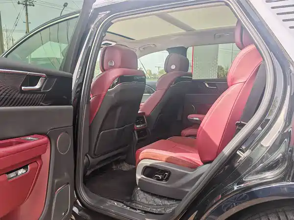 Hongqi E-HS9 2022
