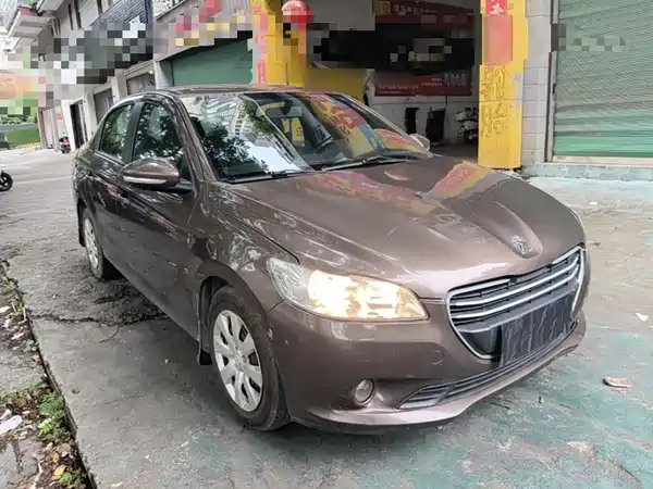 Peugeot 301 2014