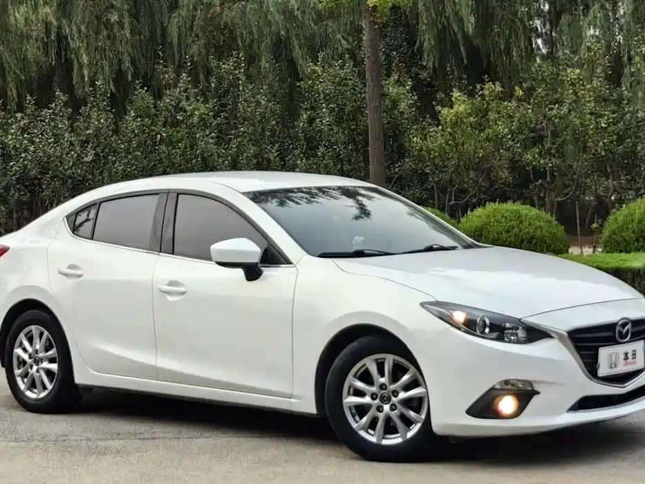 Mazda 3 Axela 2016 — фото 2