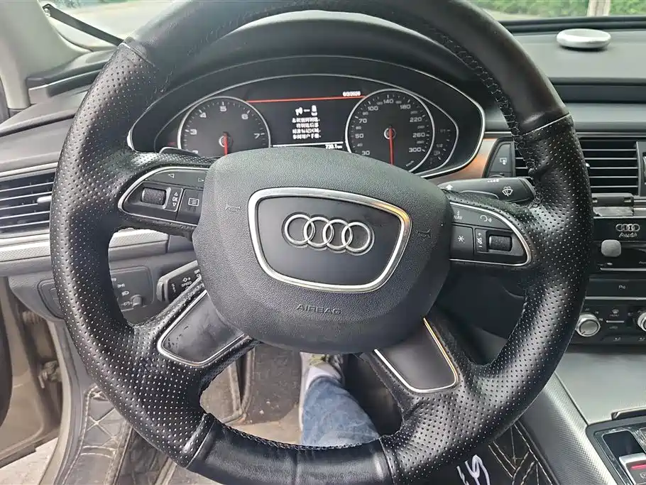 Audi A6L 2015 — фото 15