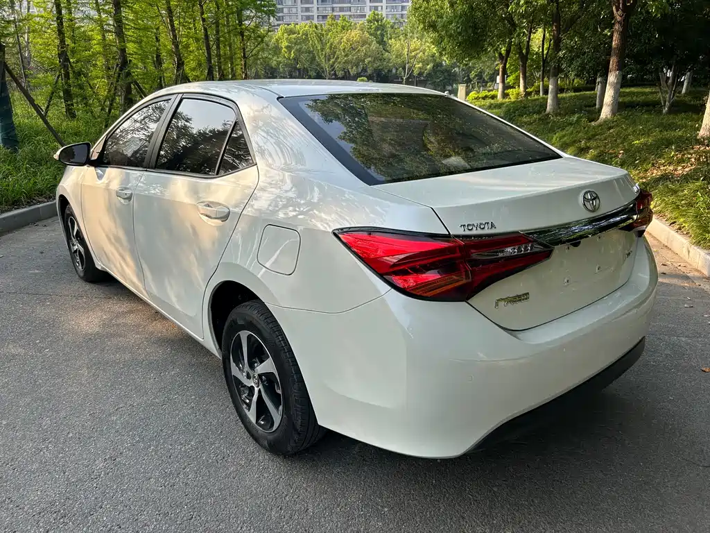 Toyota Levin 2018 — фото 5