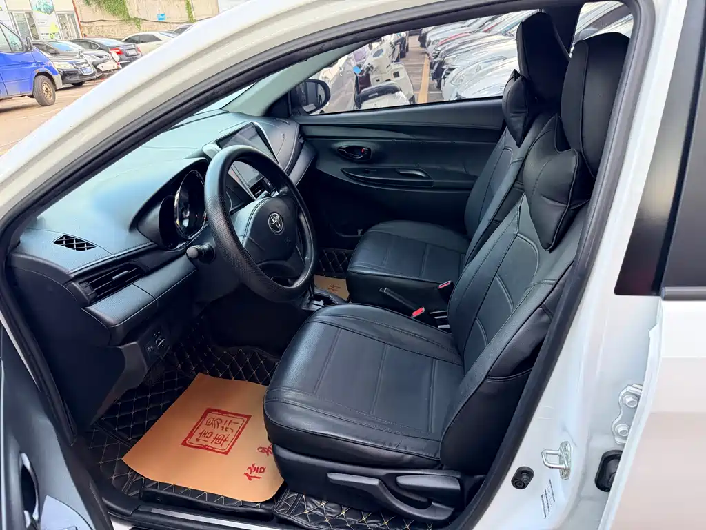 Toyota Yaris L 2019