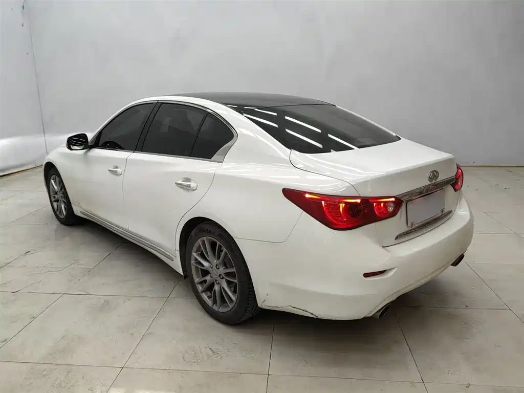 Infiniti Q50L 2017 — фото 6