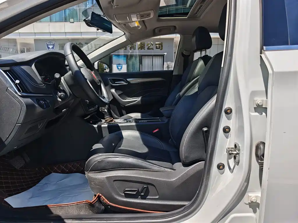 Roewe i6 Classic 2018 — фото 10