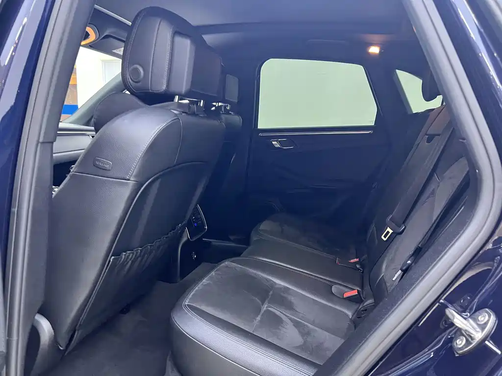 Porsche Macan 2019 — фото 12