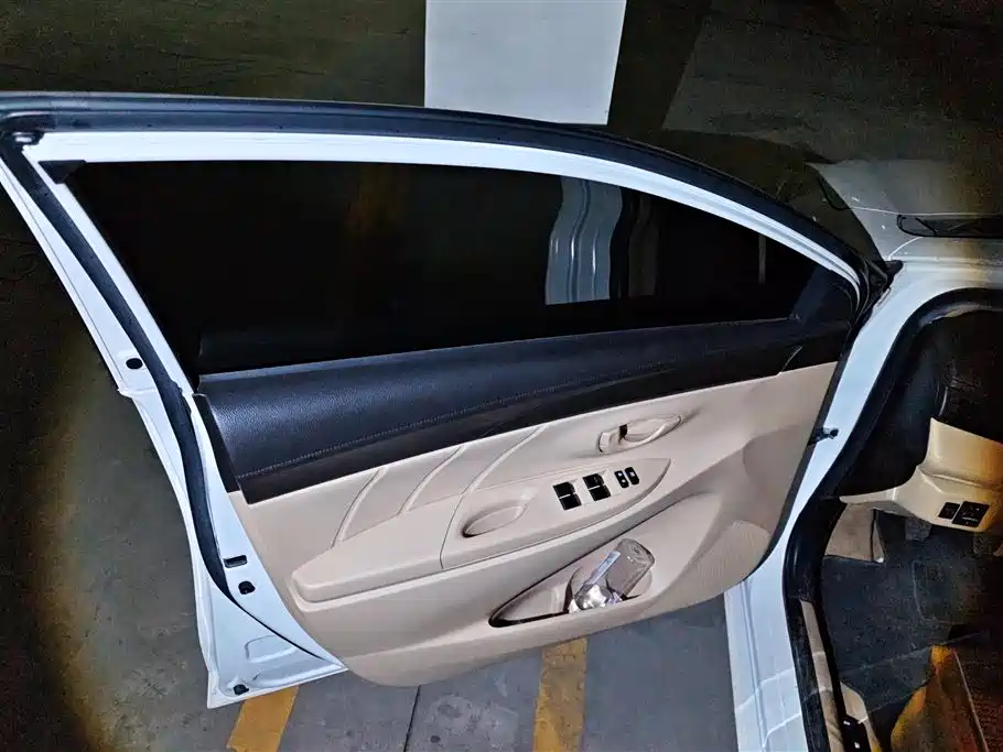 Toyota Vios 2015