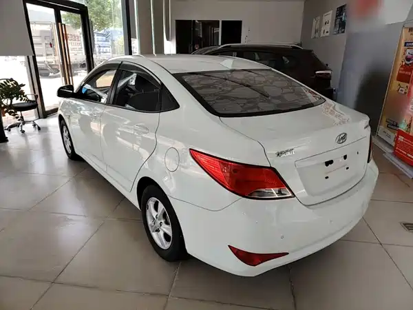 Hyundai Accent 2016