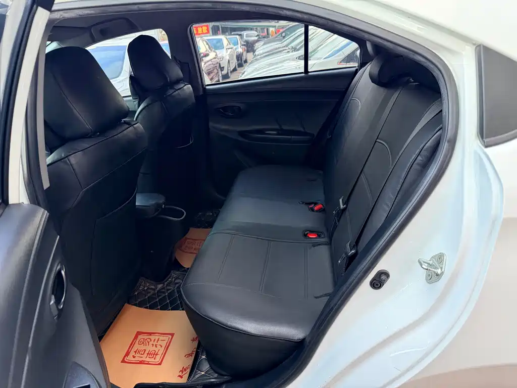 Toyota Yaris L 2019