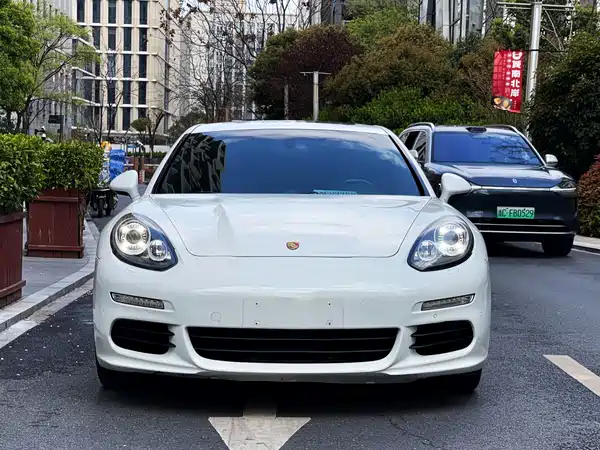 Porsche Panamera 2013