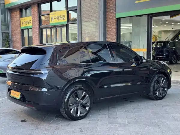 Li Auto L6 2024