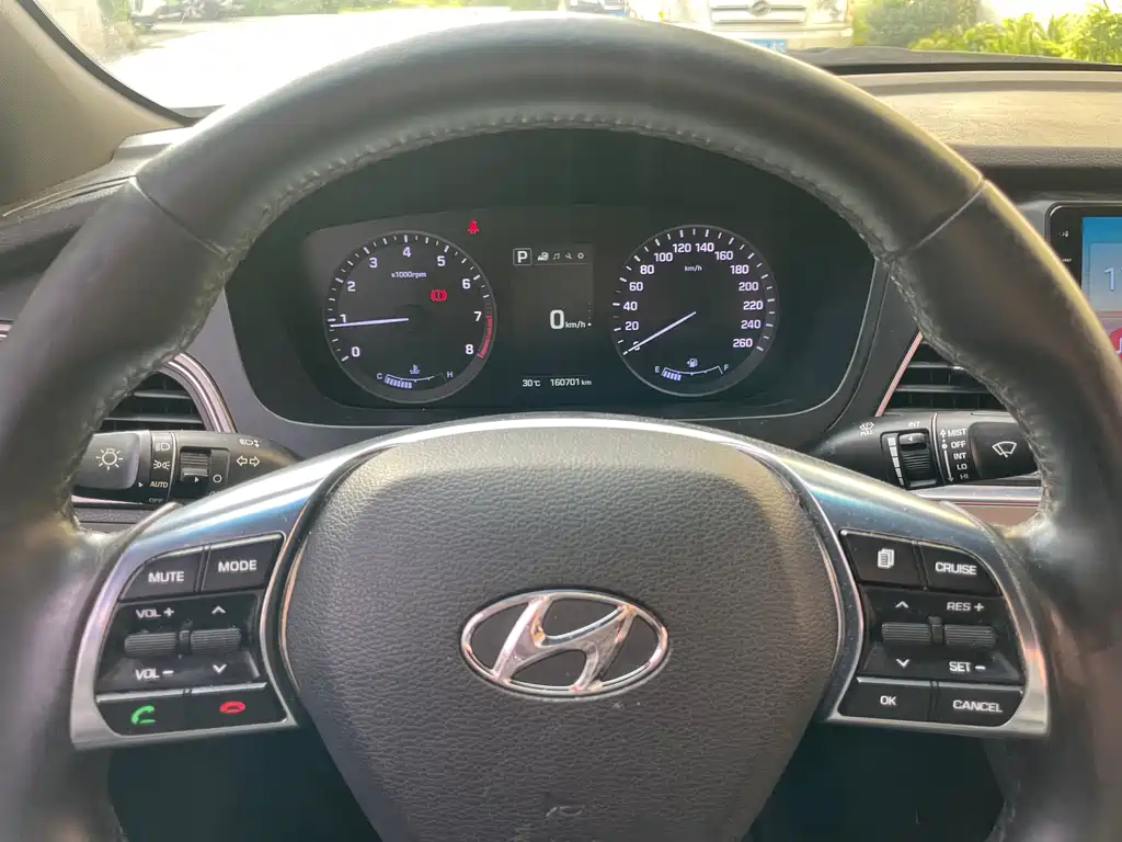 Hyundai Sonata 2015 — фото 17